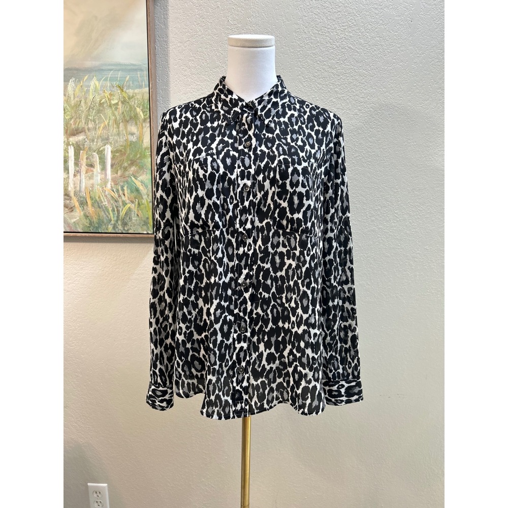 Jones New York Sport Leopard Print Button Up Blouse Animal Print Shirt Size M